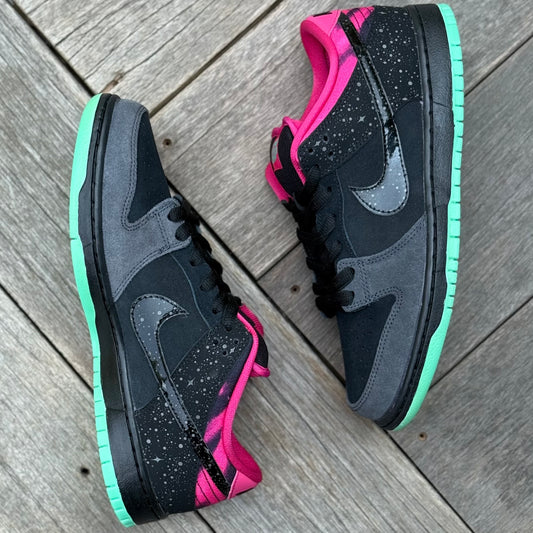 Nike SB Dunk Low Northern Lights Size 9.5
