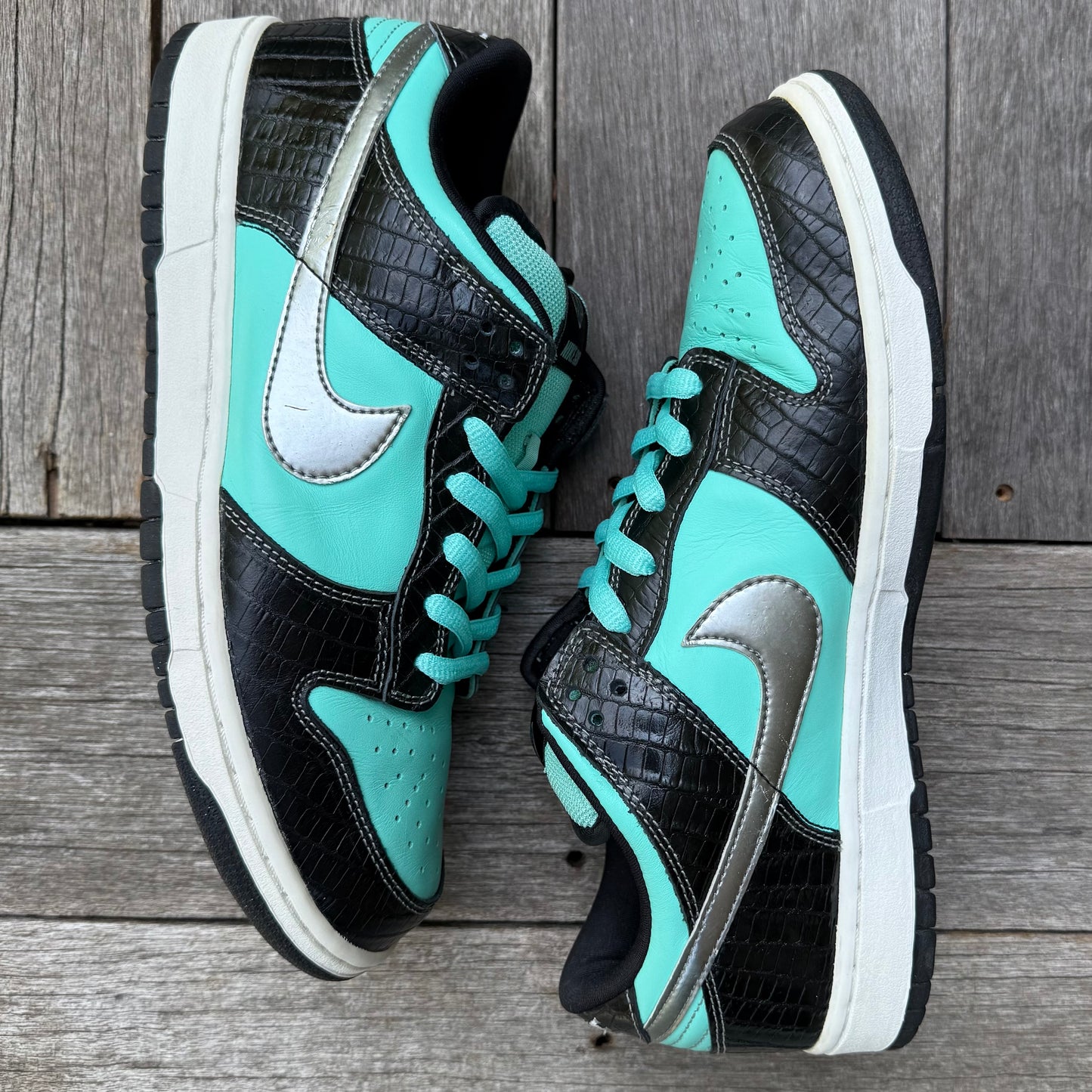 Nike SB Dunk Low Tiffany Diamond Size 10.5