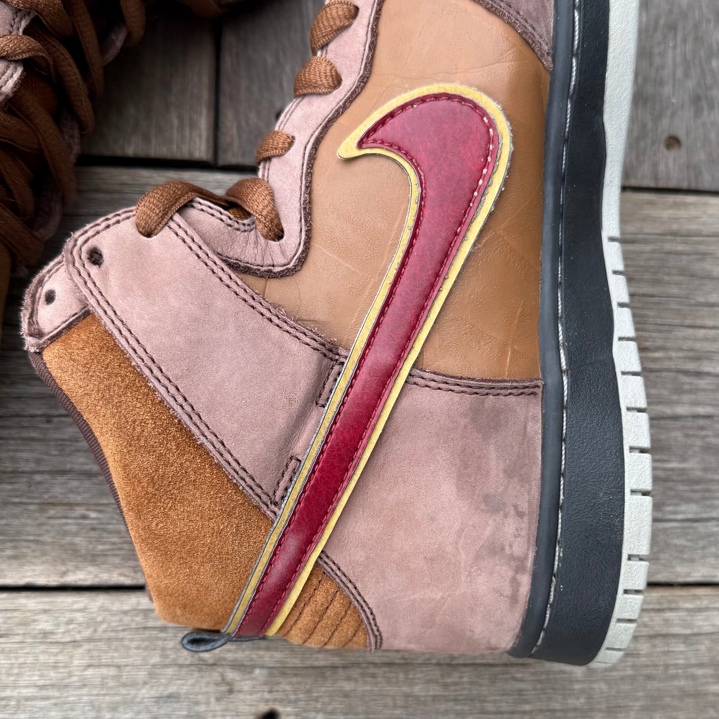 Nike SB Dunk High Cigar City Size 9.5
