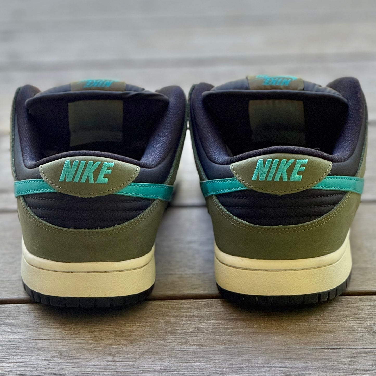 Nike SB Dunk Low Medium Olive Turbo Size 9.5