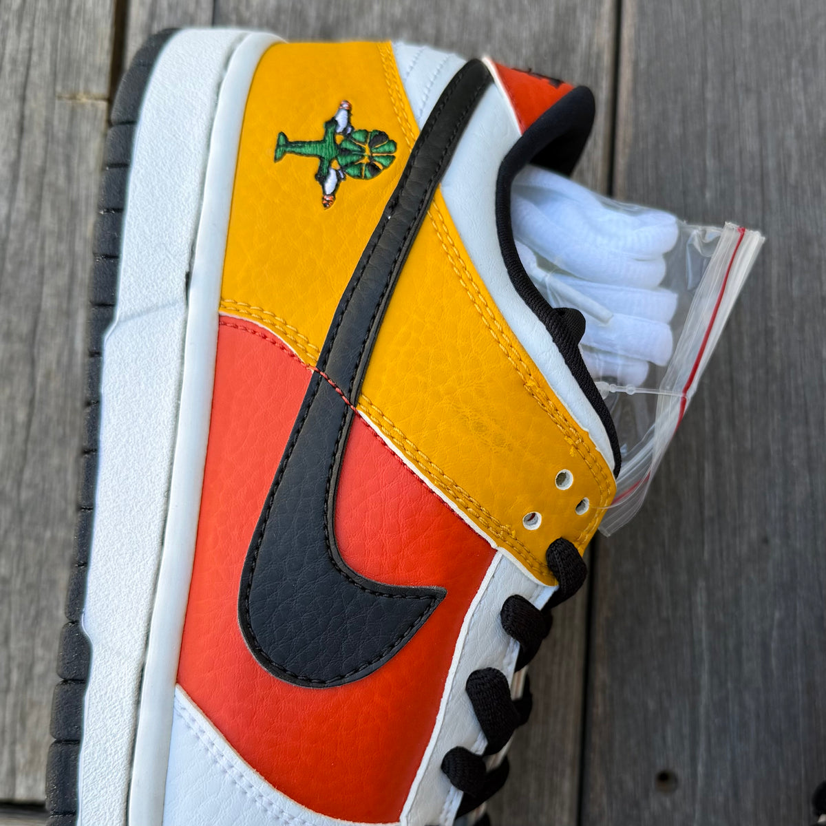 Nike SB Dunk Low White RayGun (Home) Size 10