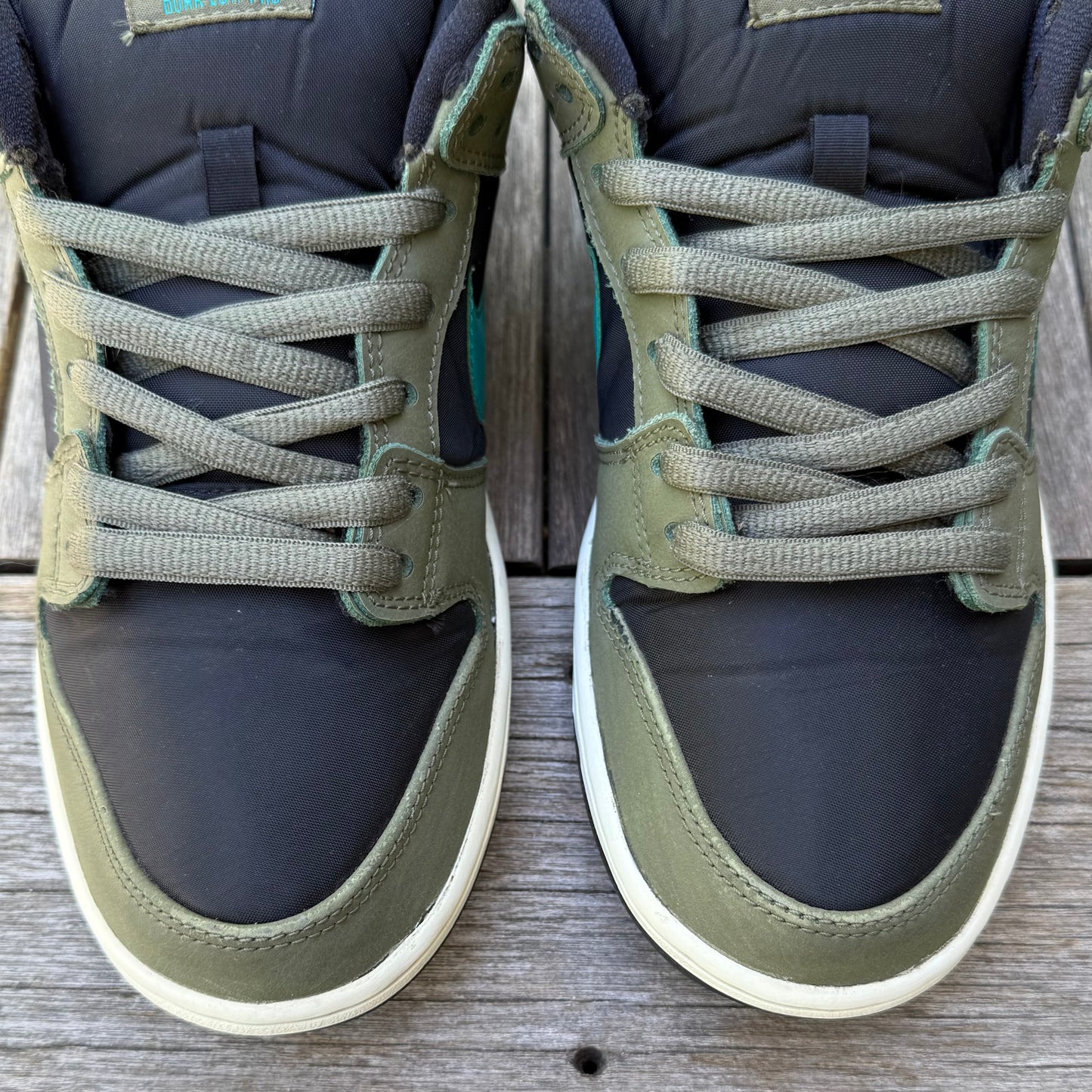 Nike SB Dunk Low Medium Olive Turbo Size 9.5