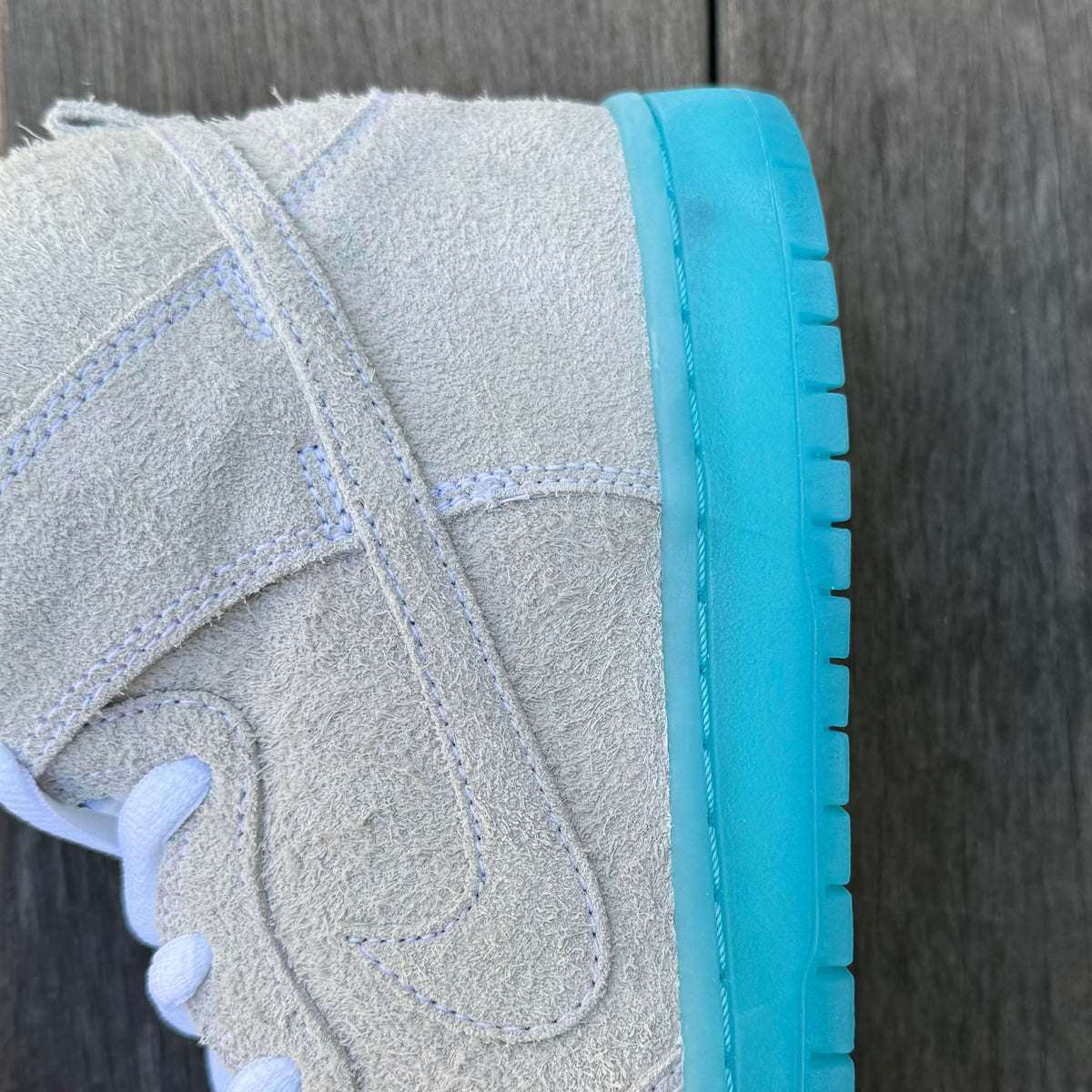 Nike SB Dunk High Chairman Bao Size 9.5