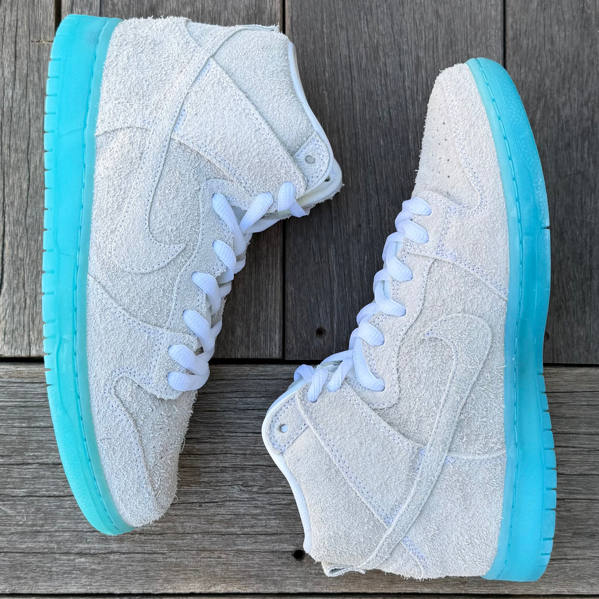Nike SB Dunk High Chairman Bao Size 9.5