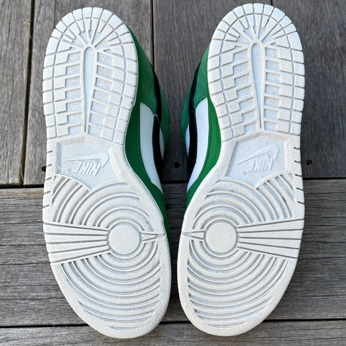 Nike SB Dunk Low Heineken Size 10