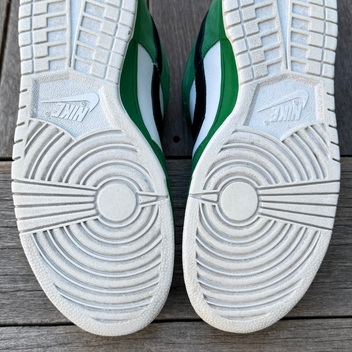 Nike SB Dunk Low Heineken Size 10