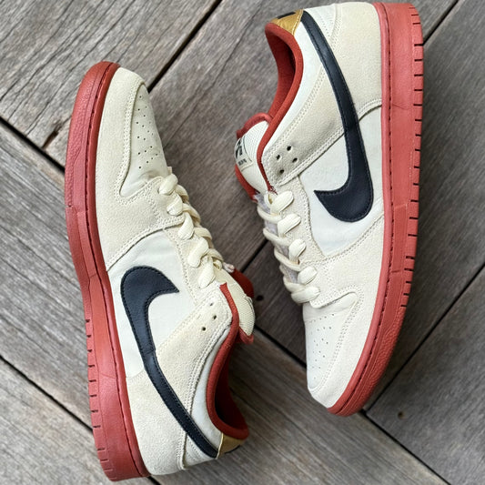 Nike SB Dunk Low Hennessy Muslin Size 10