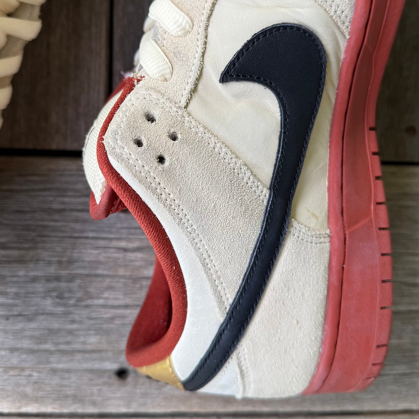 Nike SB Dunk Low Hennessy Muslin Size 10