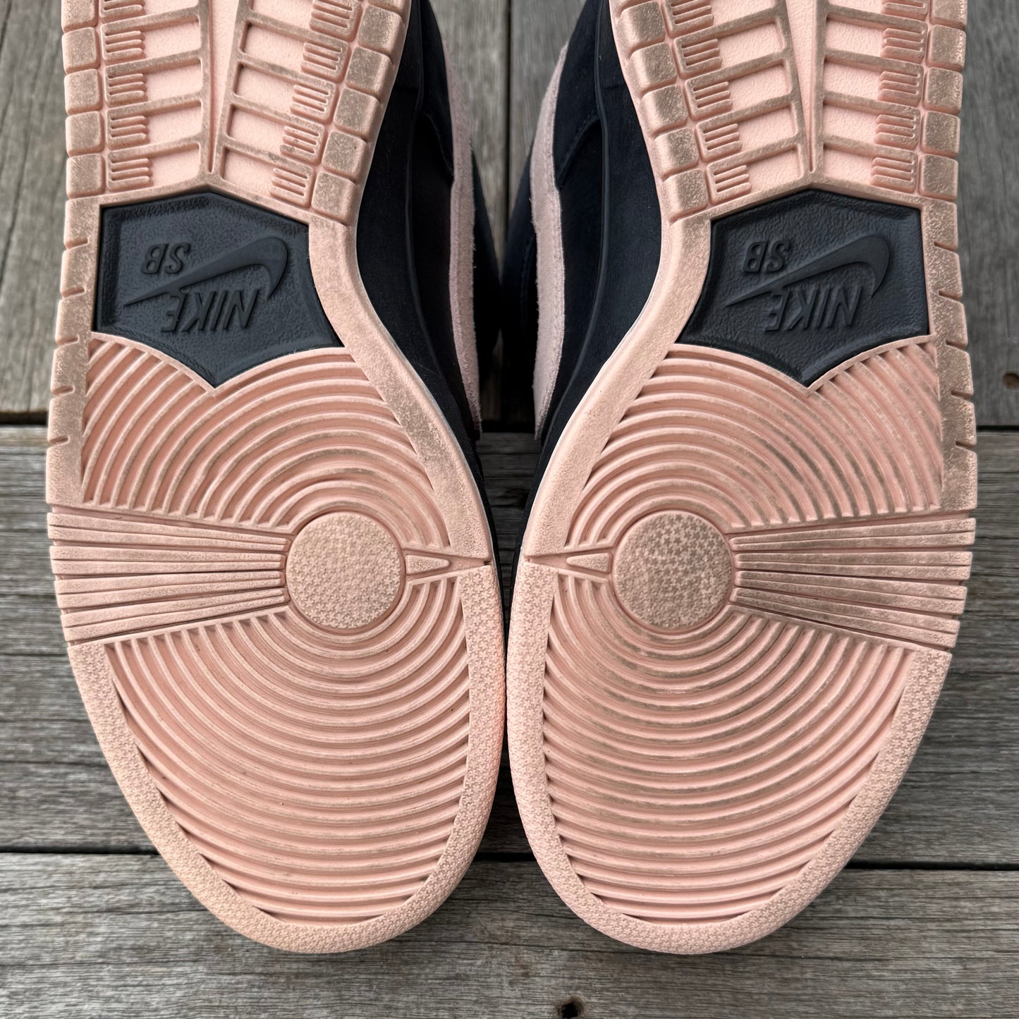 Nike SB Dunk Low Black Coral Washed Pink Size 10