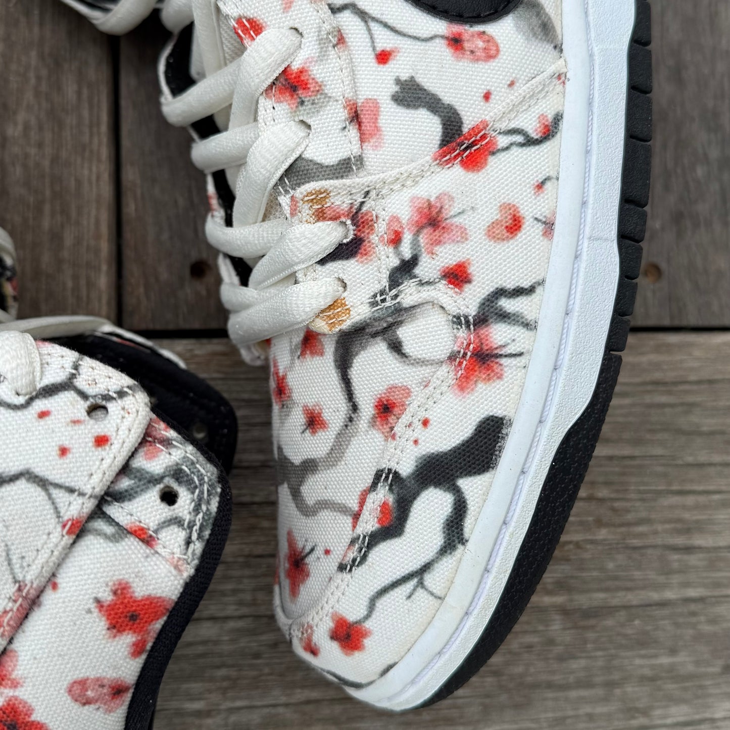 Nike SB Dunk High Cherry Blossom Size 9.5