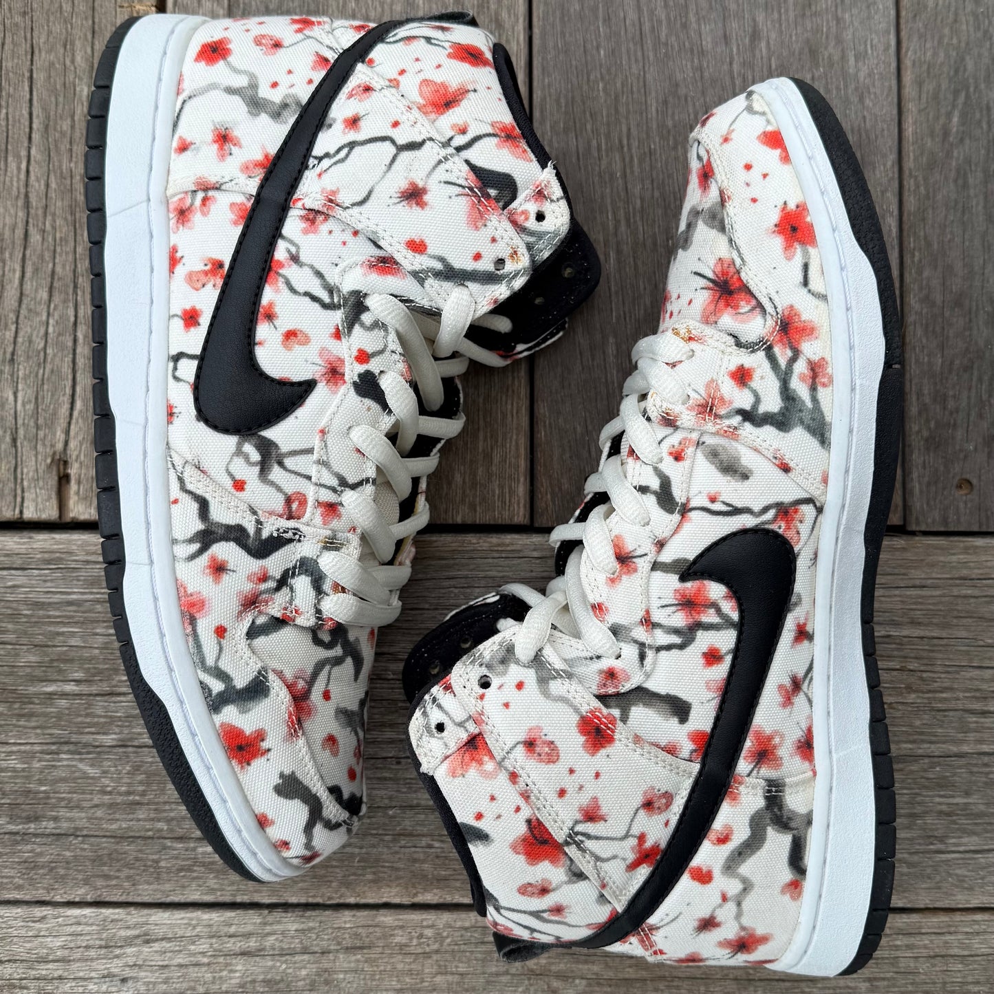 Nike SB Dunk High Cherry Blossom Size 9.5
