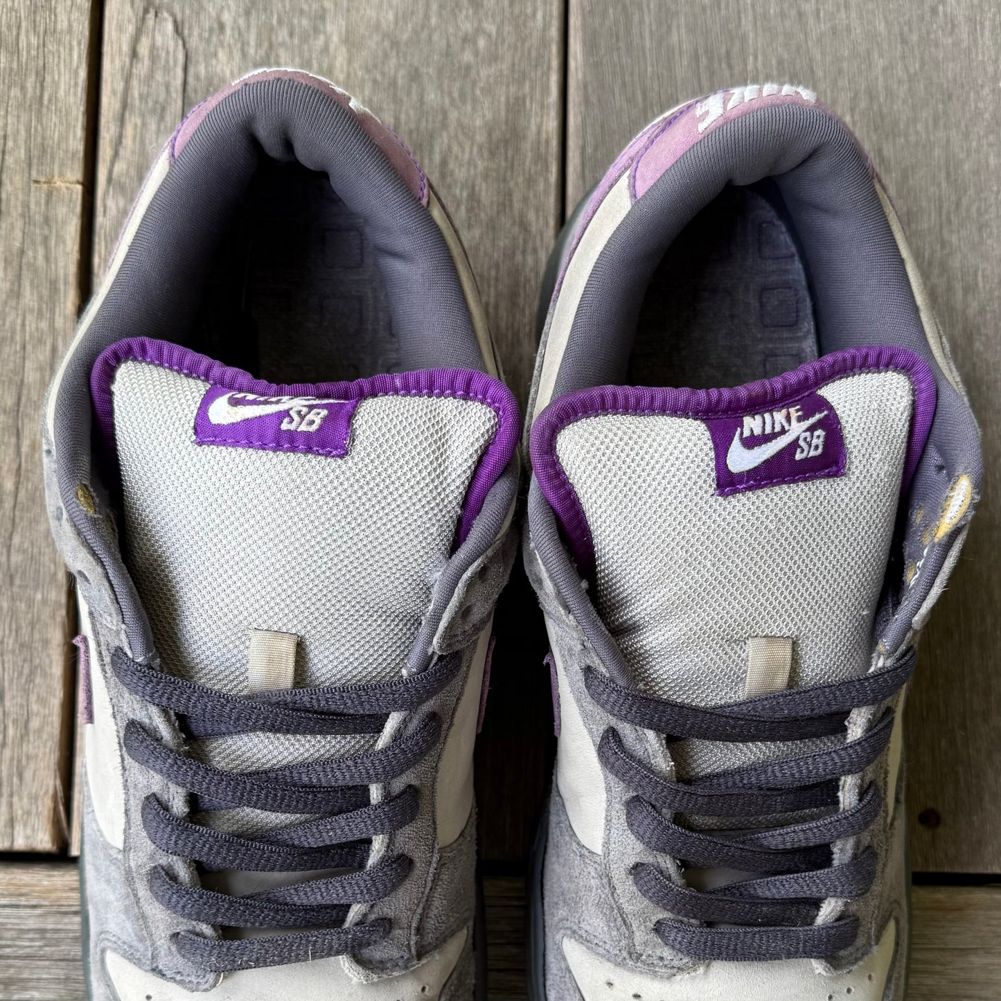 Nike SB Dunk Low Purple Pigeon Size 11.5