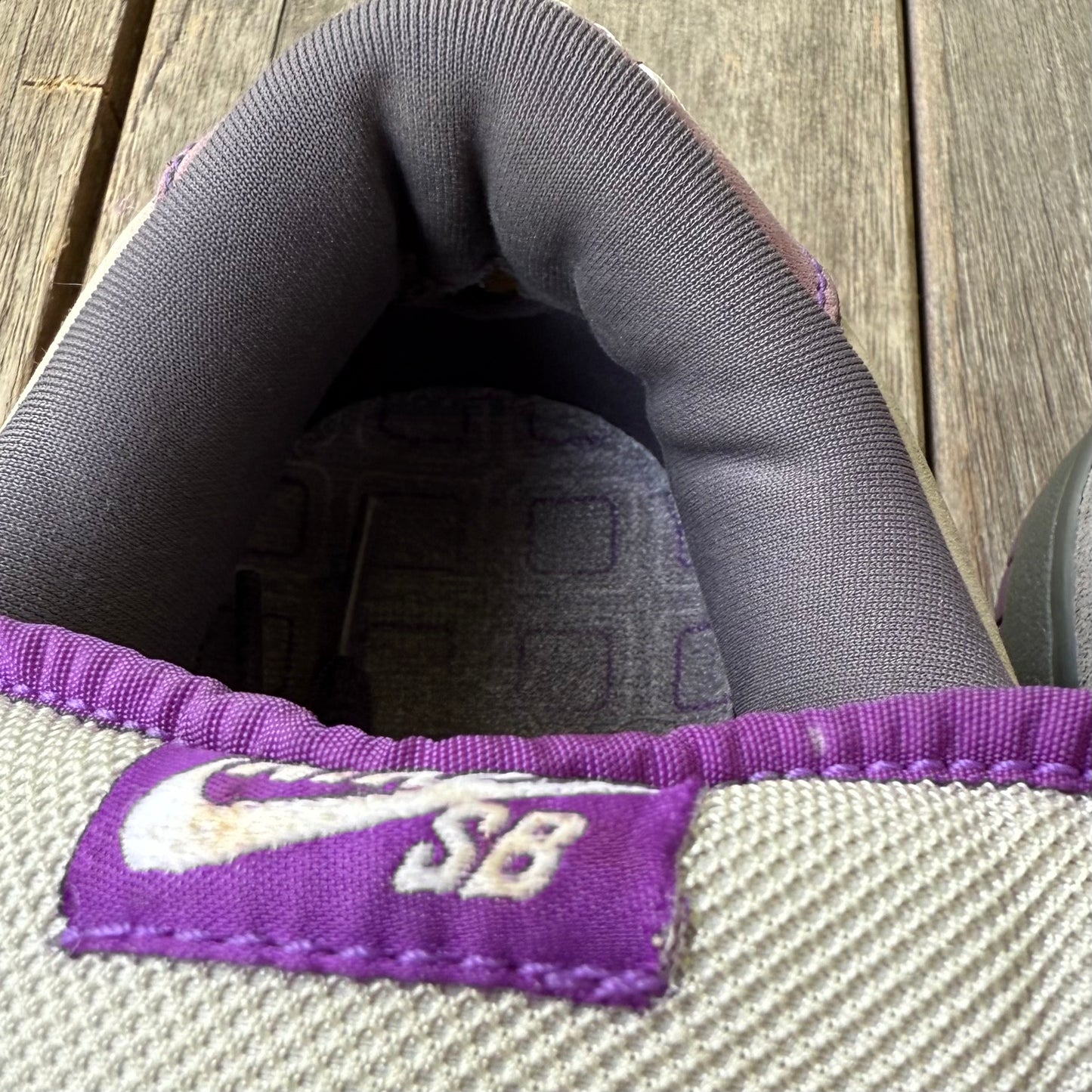 Nike SB Dunk Low Purple Pigeon Size 11.5