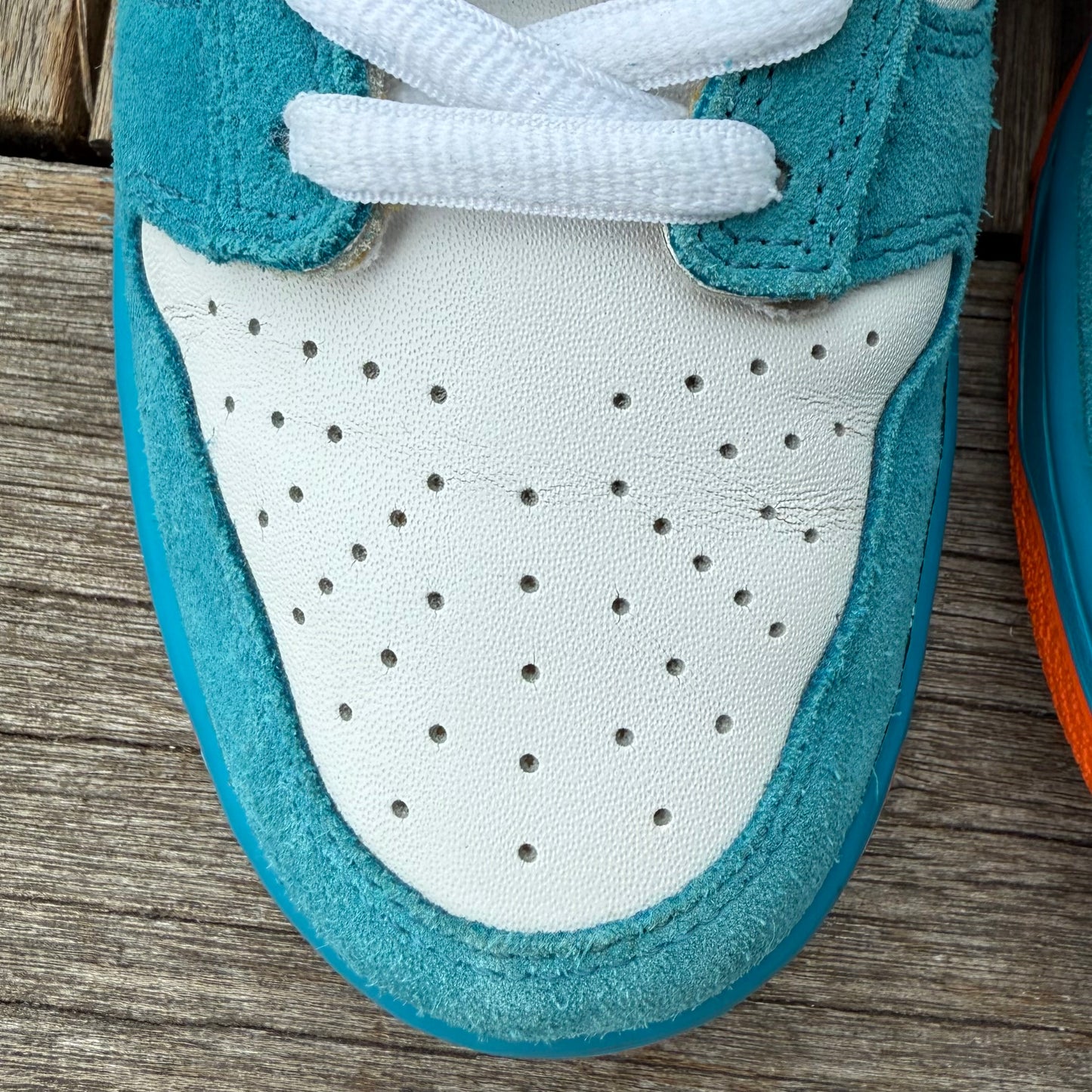 Nike SB Dunk Low EMB Miami Brazil Size 10