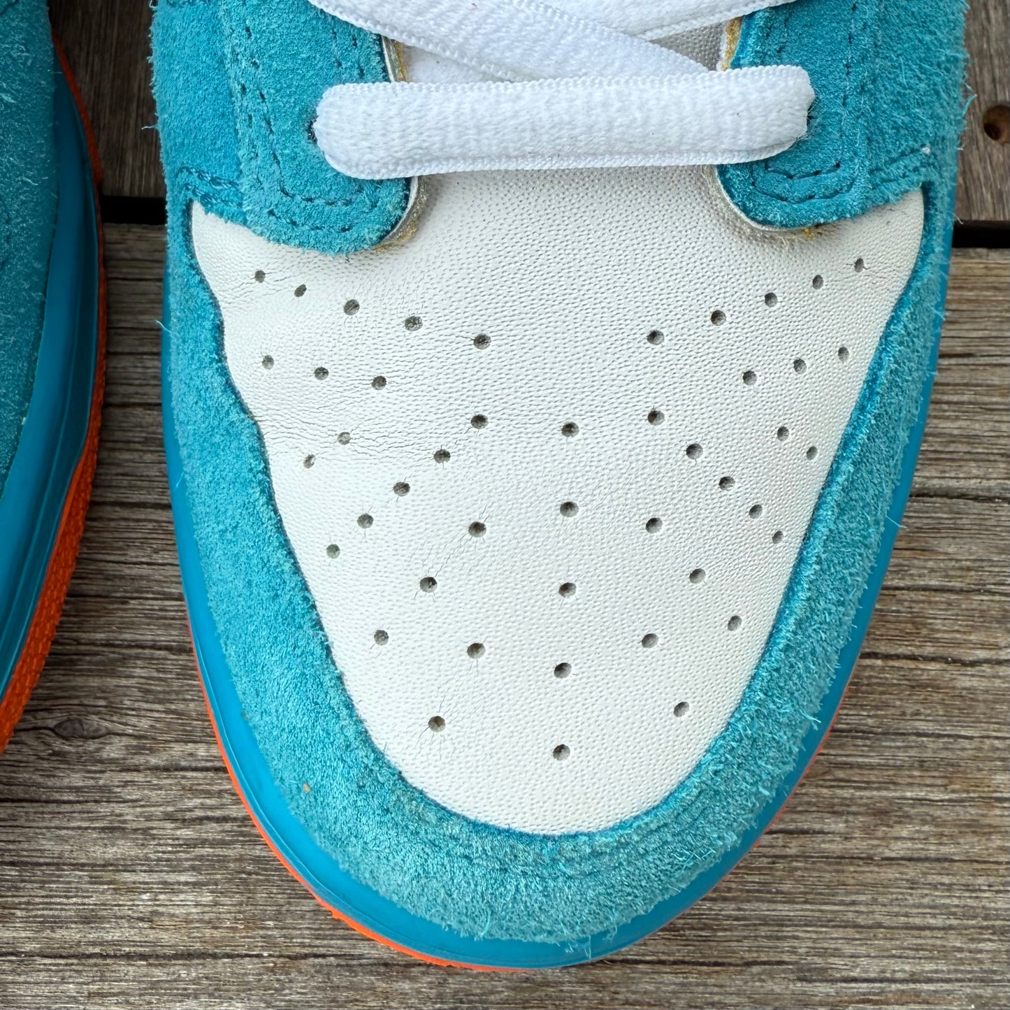 Nike SB Dunk Low EMB Miami Brazil Size 10