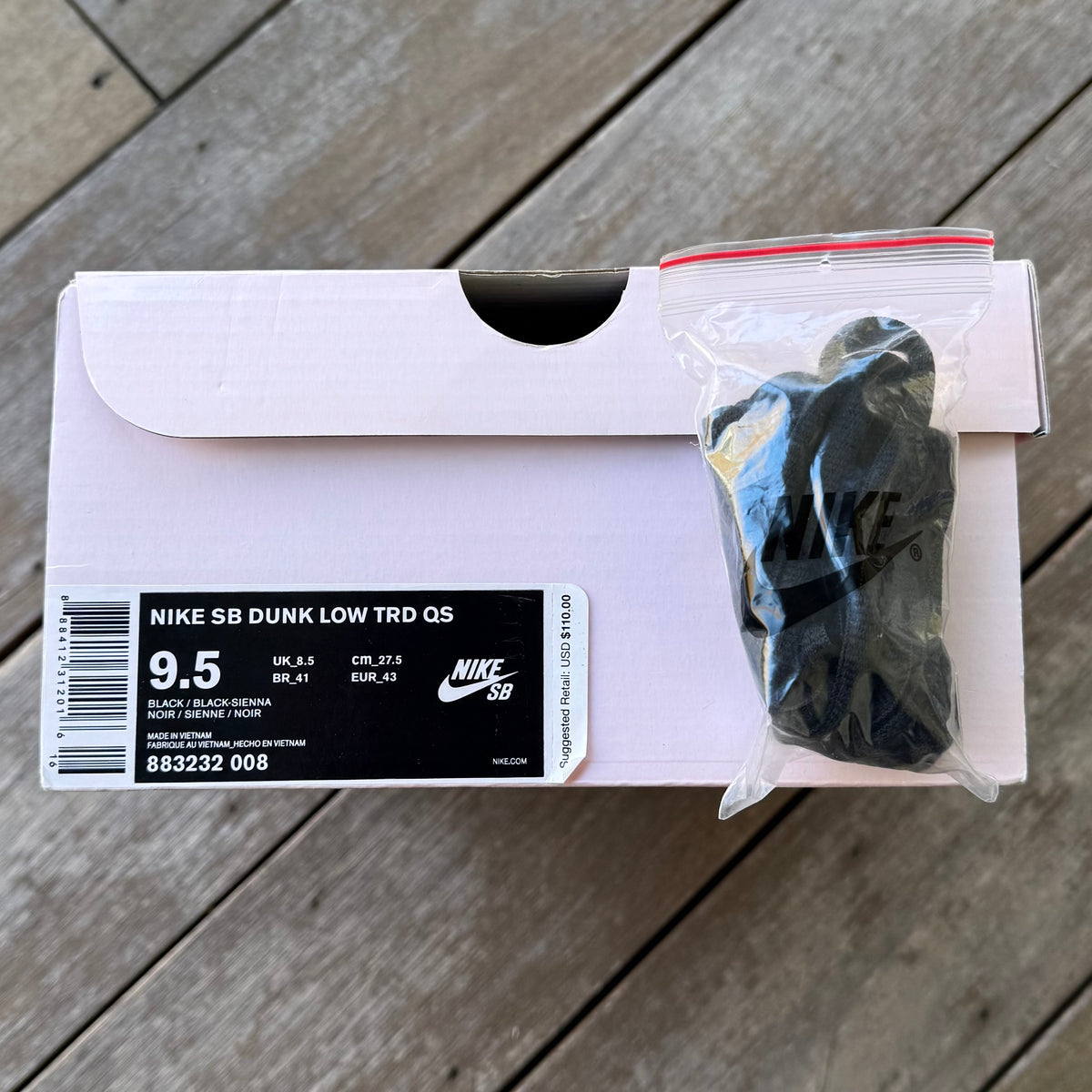 Nike SB Dunk Low Black Pigeon Size 9.5