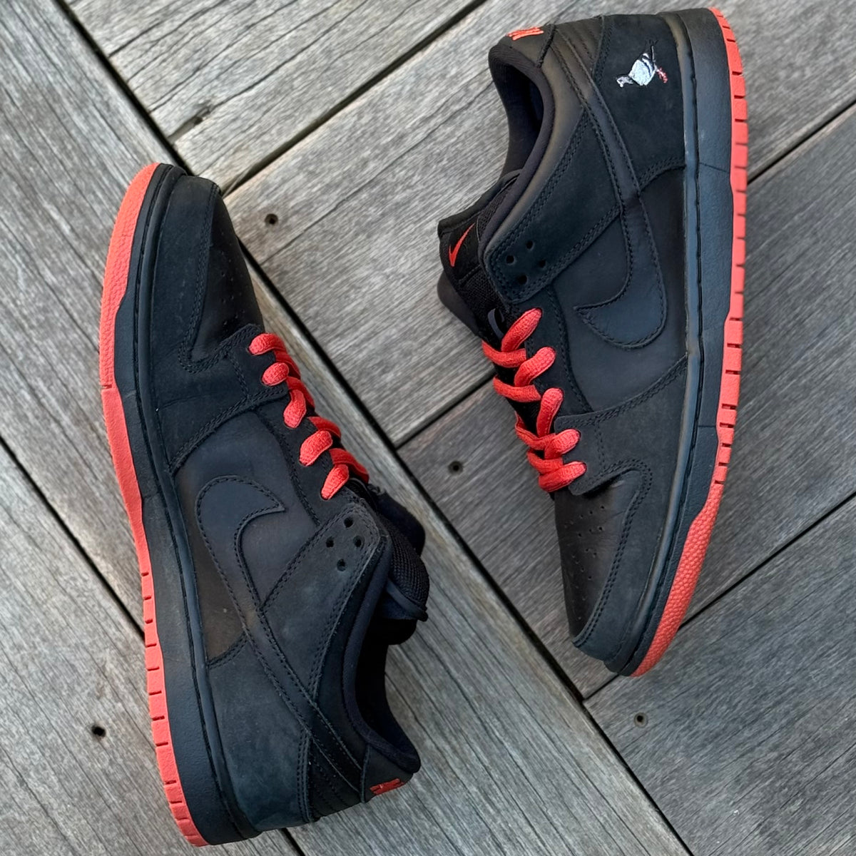 Nike SB Dunk Low Black Pigeon Size 9.5