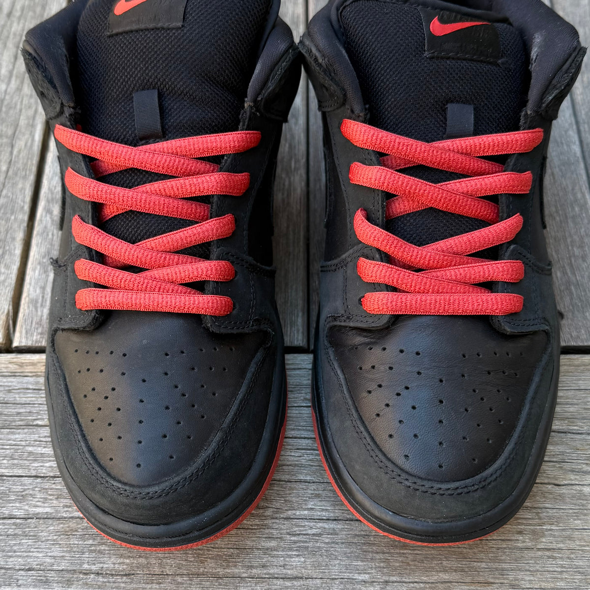Nike SB Dunk Low Black Pigeon Size 9.5