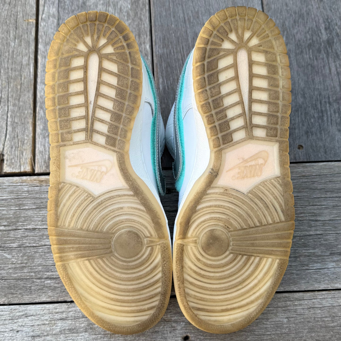 Nike SB Dunk Low White Diamond Size 9.5