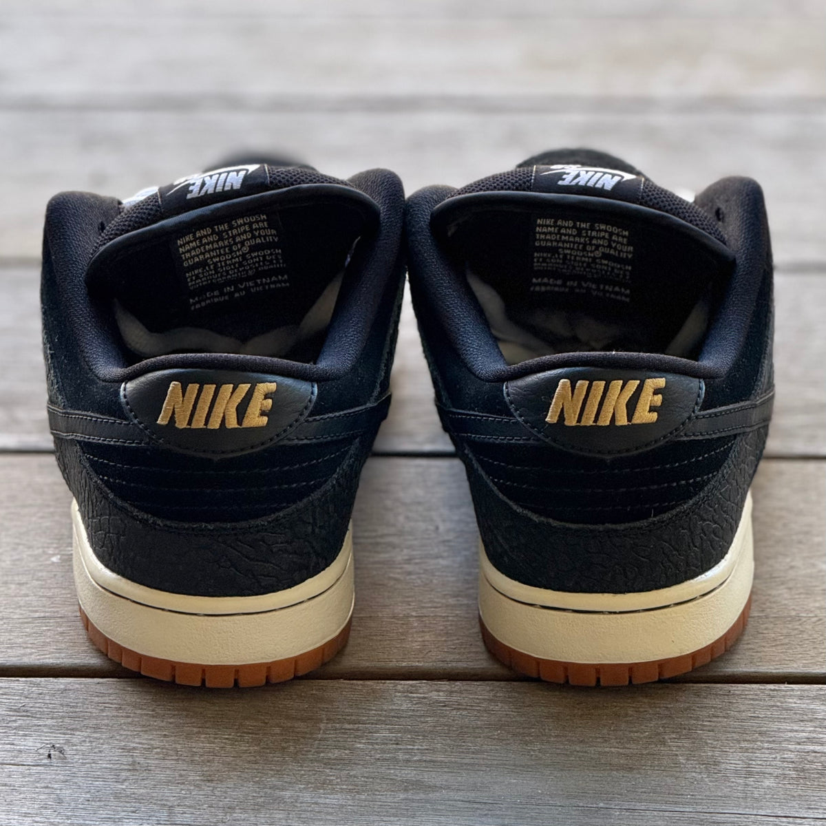Nike SB Dunk Low Nontourage Size 9.5