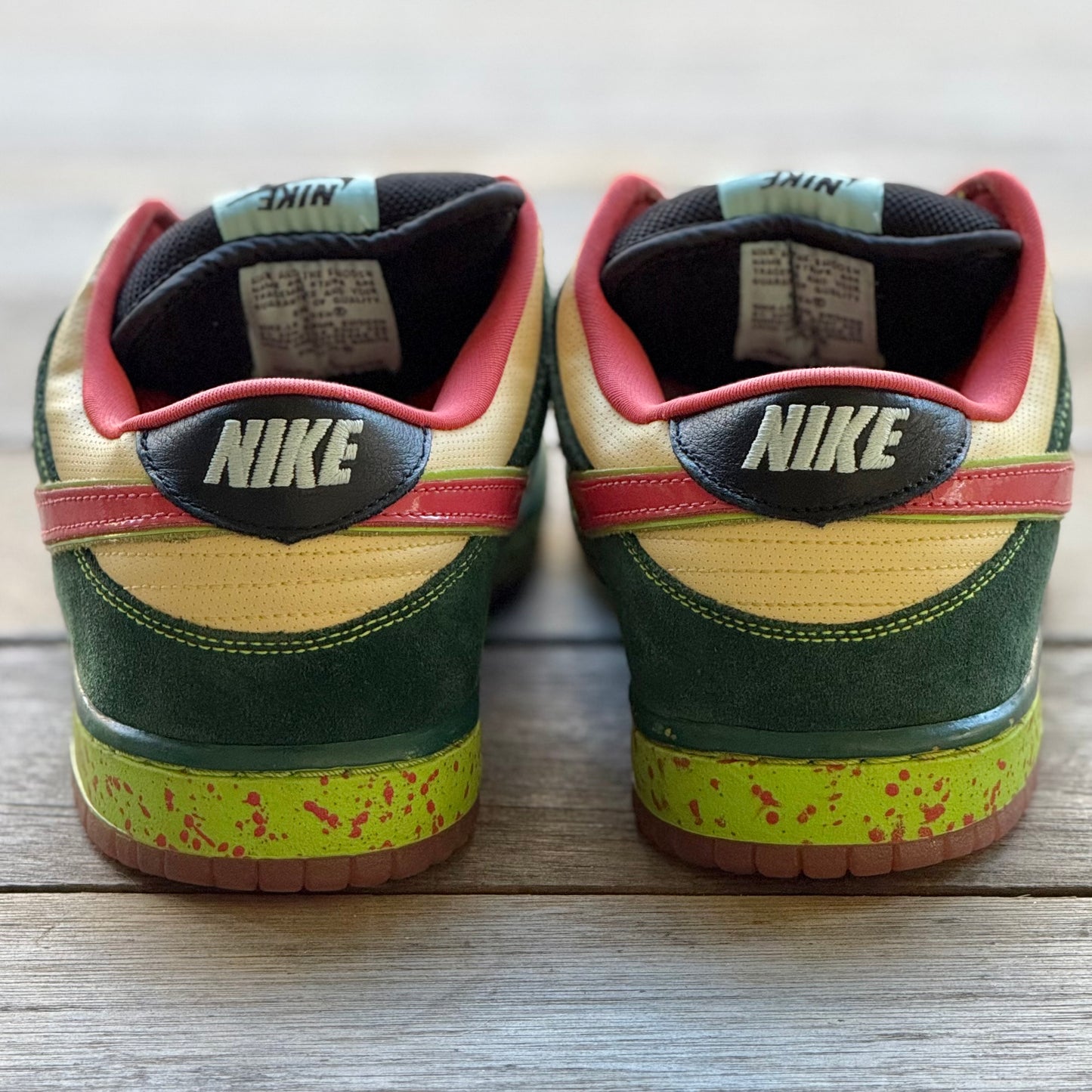 Nike SB Dunk Low Mosquito Size 11
