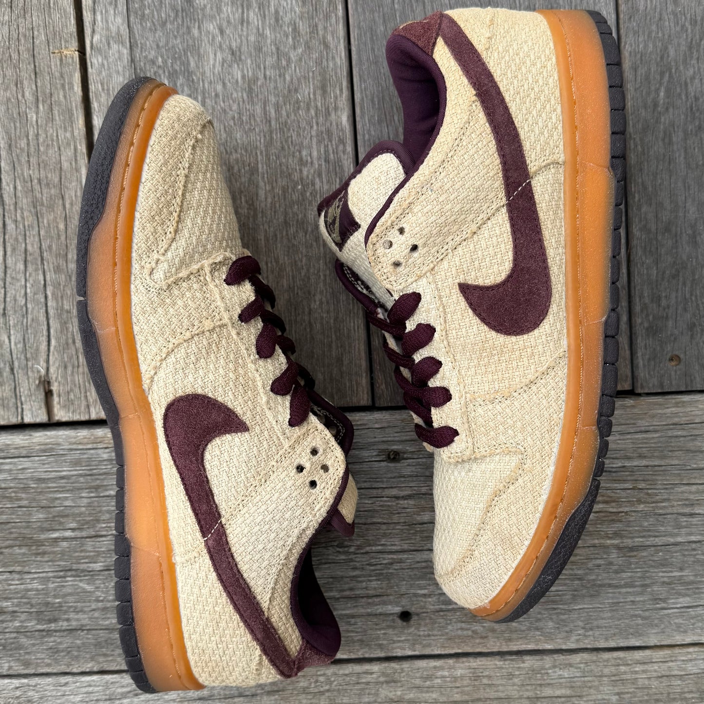 Nike SB Dunk Low Red Hemp Size 9.5