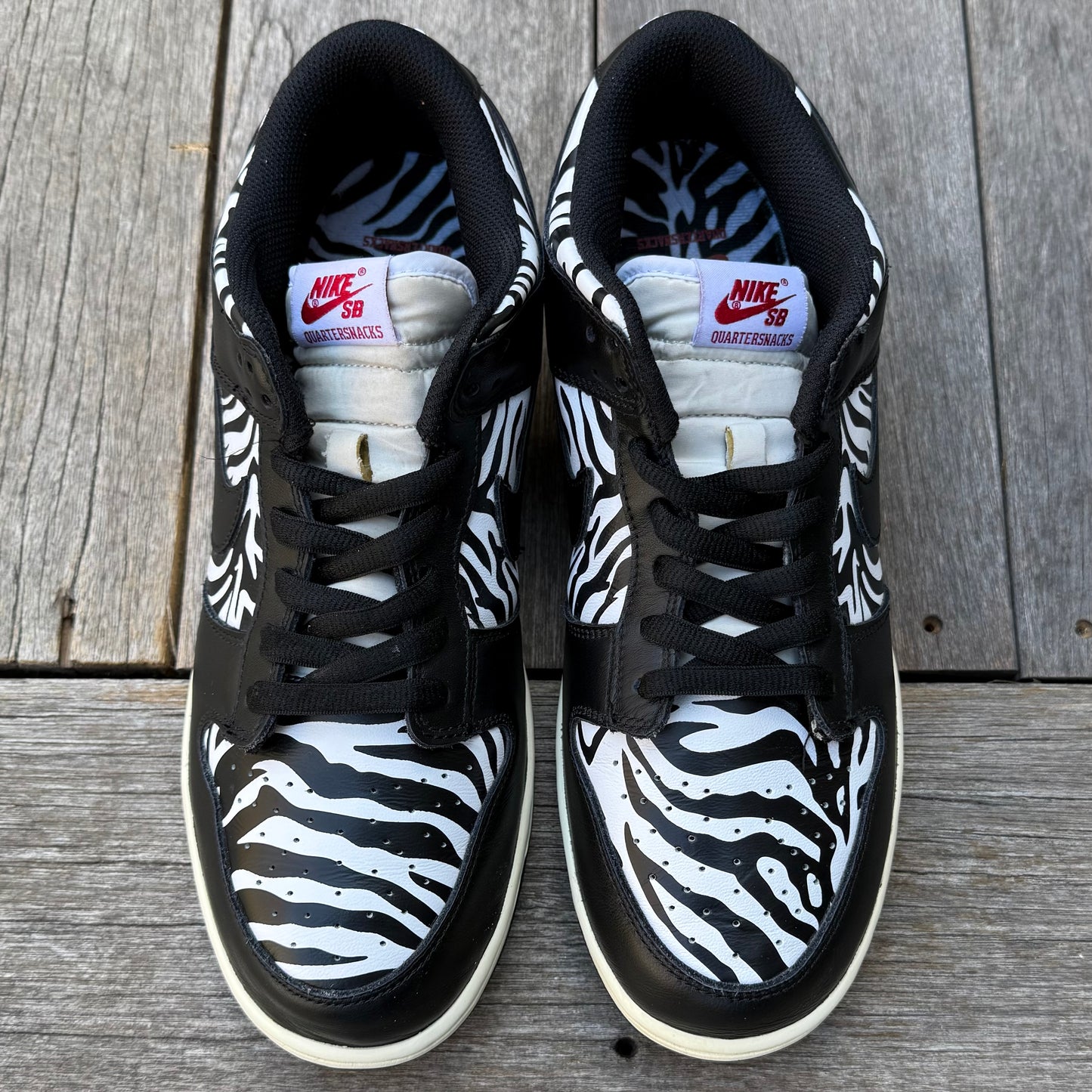 Nike SB Dunk Low Zebra QuarterSnacks Size 11