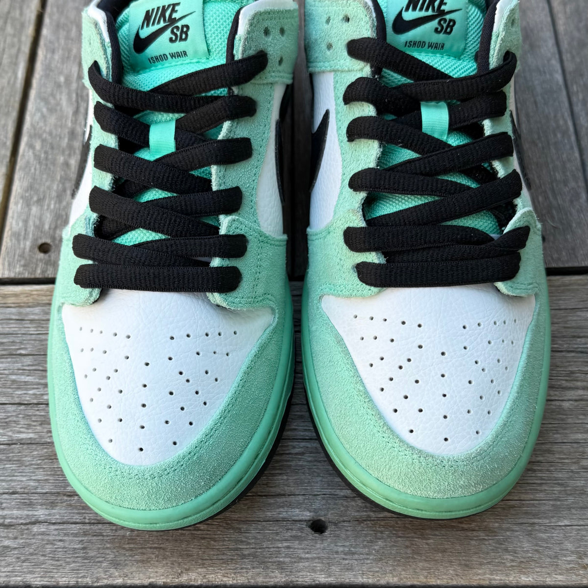 Nike SB Dunk Low Sea Crystal Size 9.5