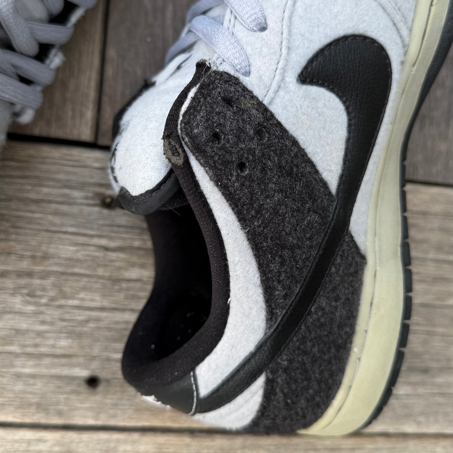 Nike SB Dunk Low Wolf Grey Wool Size 11