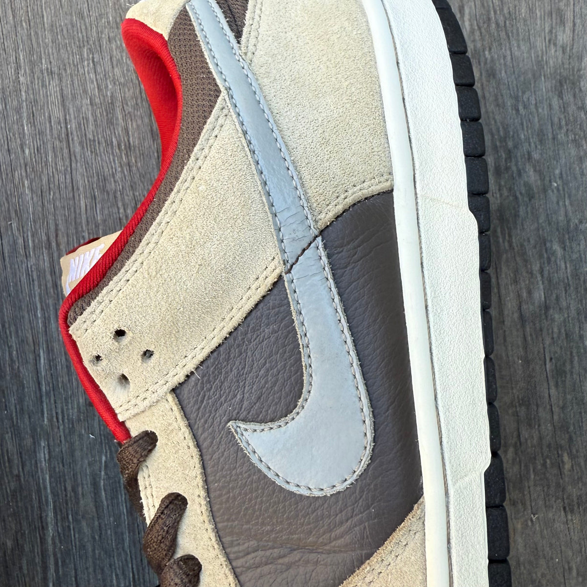 Nike SB Dunk Low Dark Chocolate Linen Size 10.5
