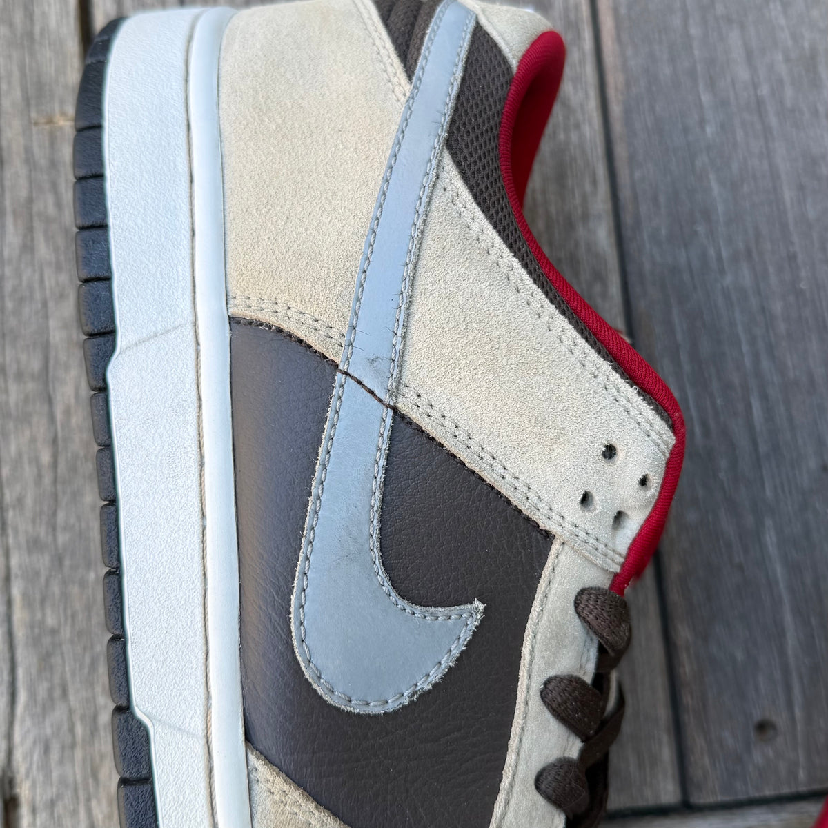 Nike SB Dunk Low Dark Chocolate Linen Size 10.5