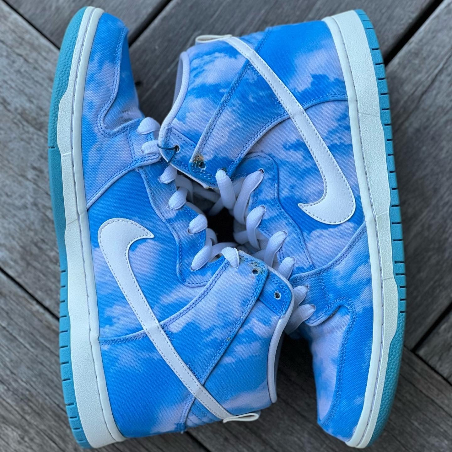 Nike SB Dunk High Clouds Size 9