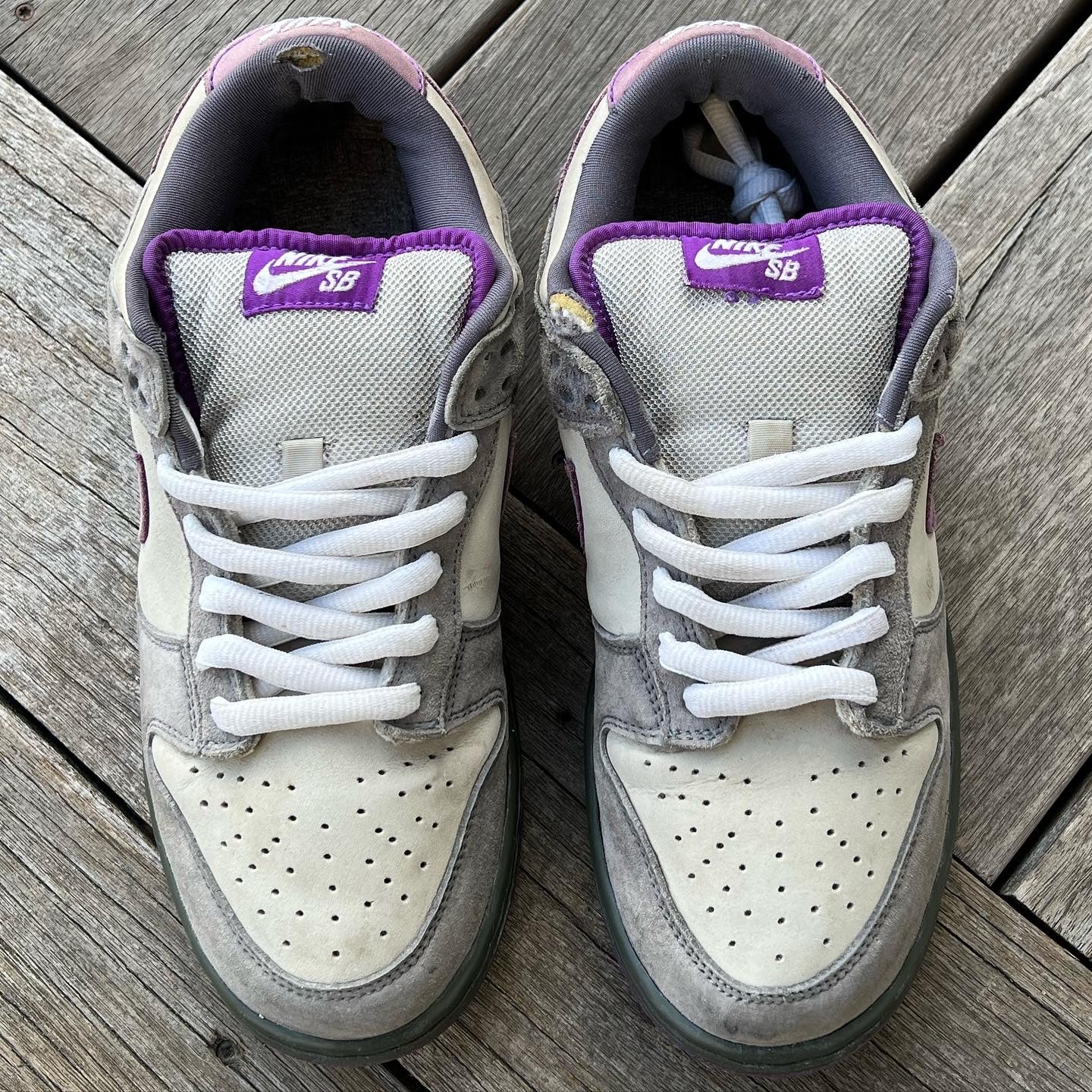 Nike SB Dunk Low Purple Pigeon Size 8.5
