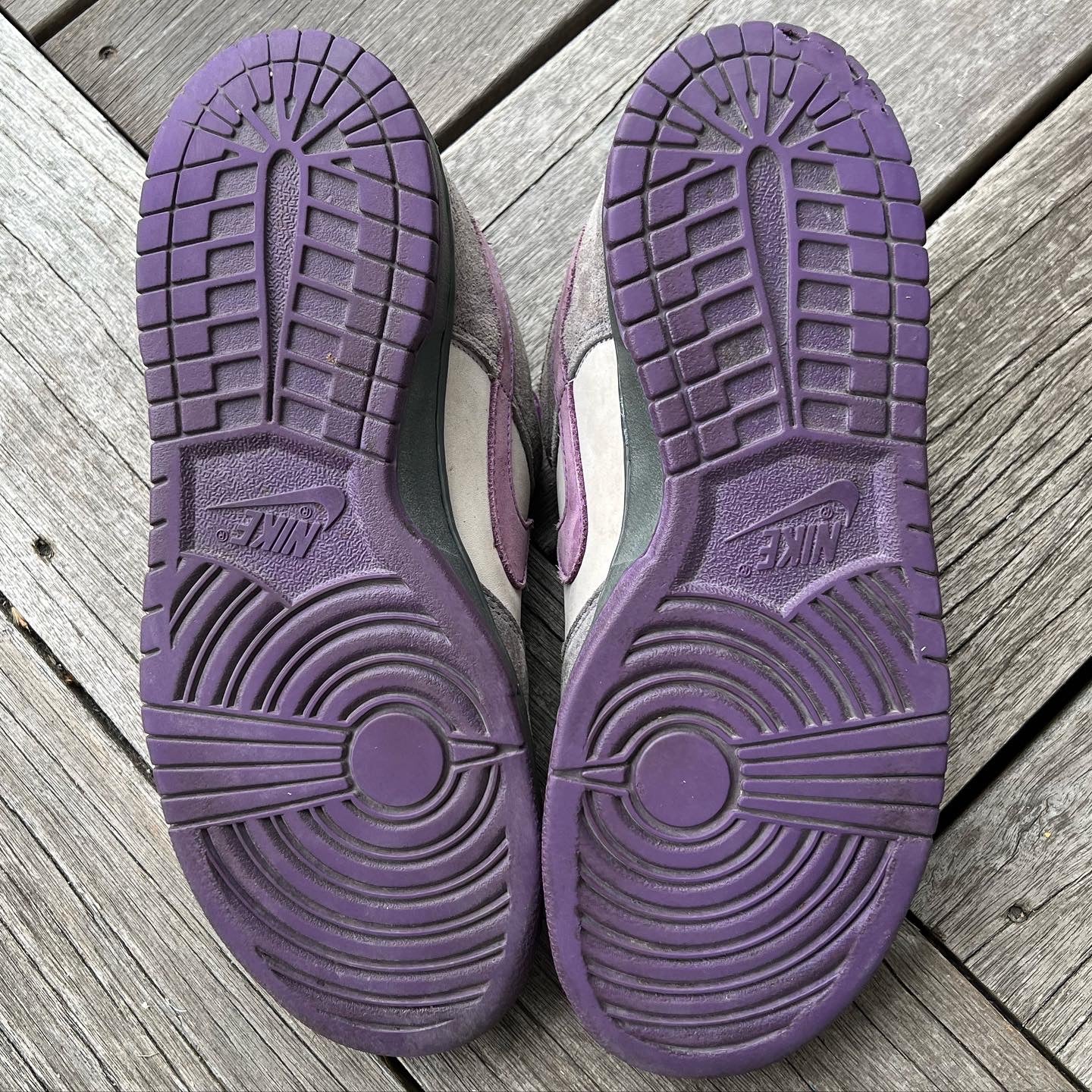 Nike SB Dunk Low Purple Pigeon Size 9