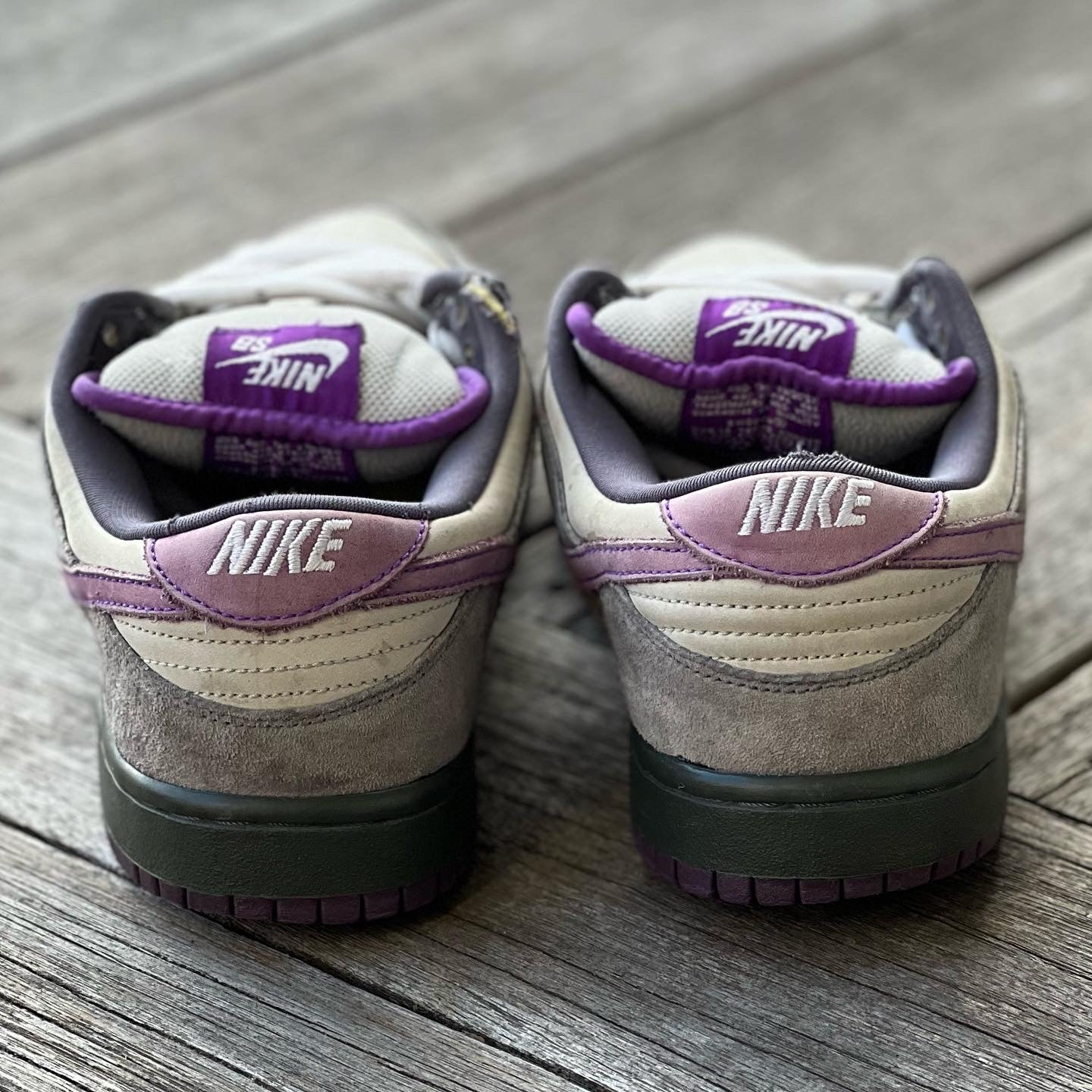 Nike SB Dunk Low Purple Pigeon Size 8.5