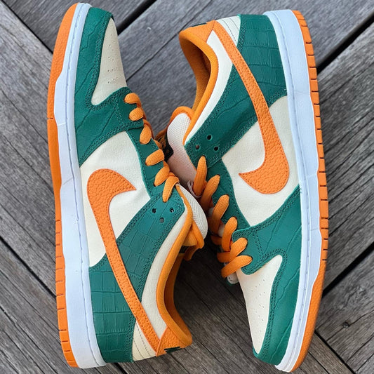 Nike SB Dunk Low Kumquat Legion Pine Size 10.5